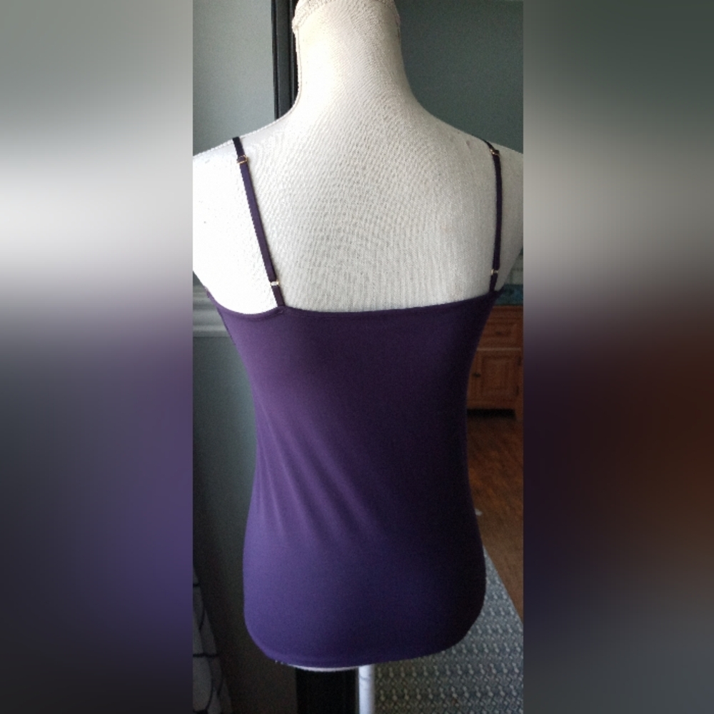 The Limited Tank Top - Picture 3 of 6
